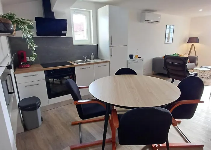 Apartman Duplex Chaumie, 4pers, Wifi, Parking Privee *