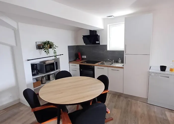 Duplex Chaumie, 4pers, Wifi, Parking Privee